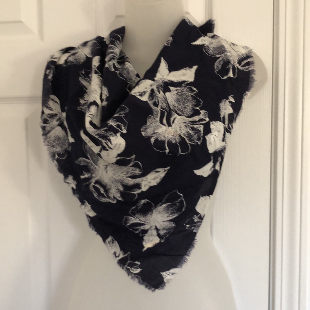 Ray Strauss Square Floral Scarf Rayon. Orchids print. VTG